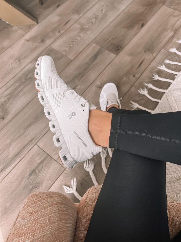 ON Women's Cloud Sneaker