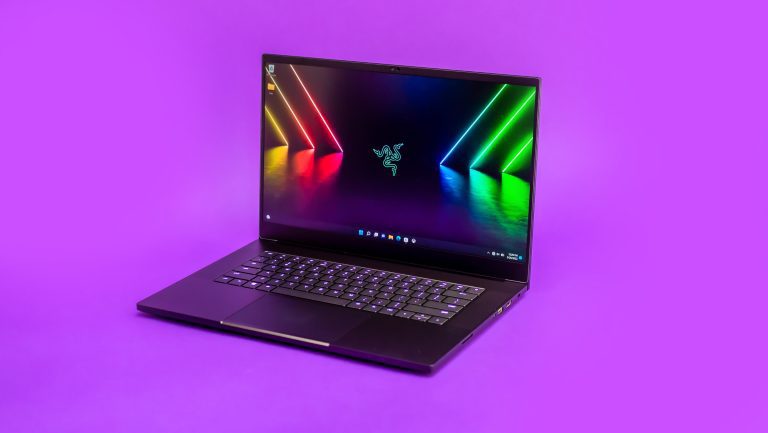 Razer Blade 15 Base Gaming Laptop