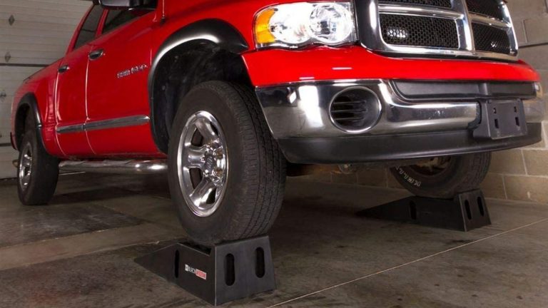 RhinoGear 11909ABMI RhinoRamps Vehicle Ramp