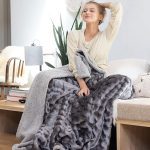 Faux Fur Throw Blanket