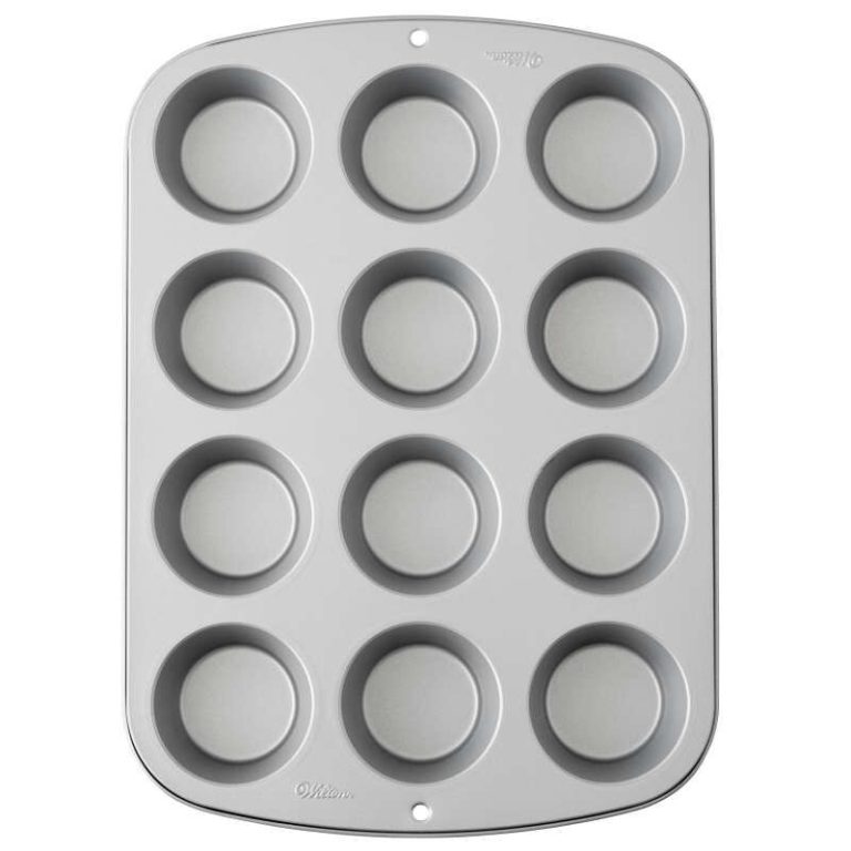 Wilton Recipe Right 12-Cup Muffin Pan